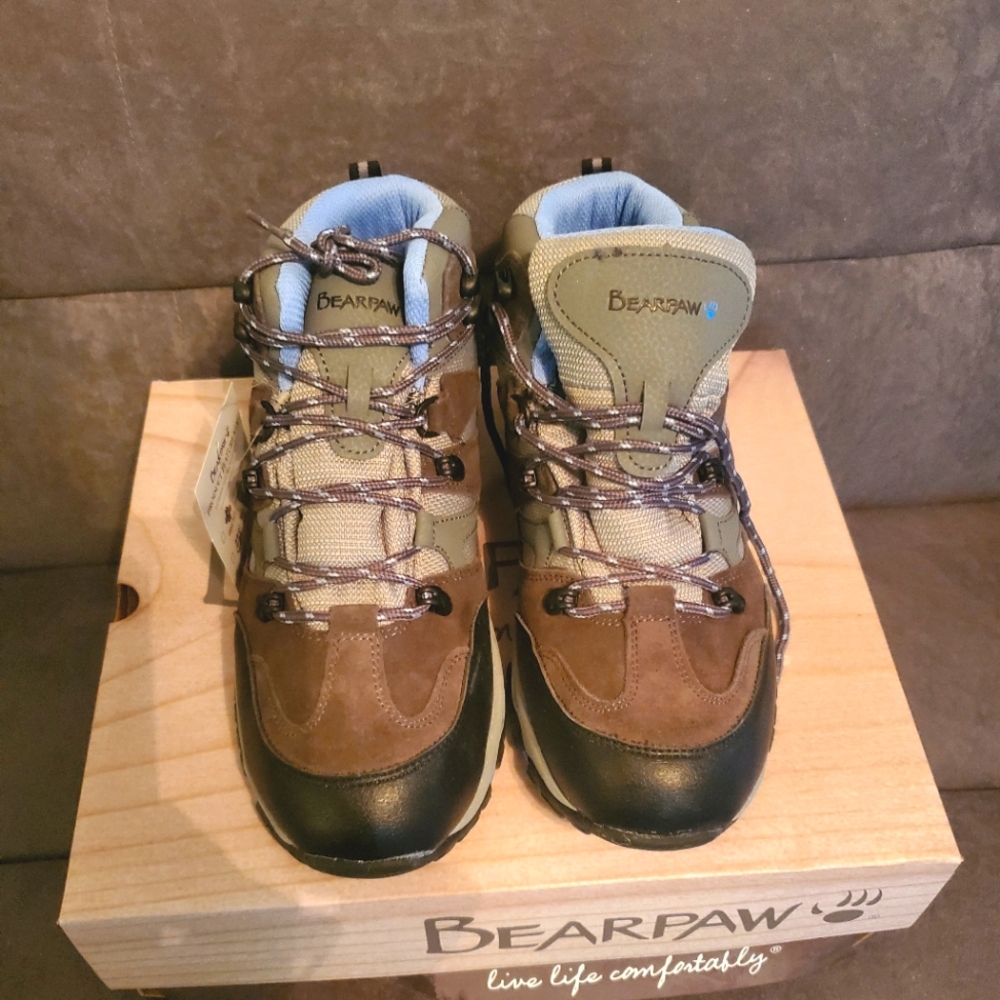 Bearpaw Hiking Boots